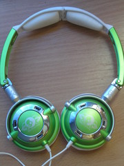 Продам наушники Skullcandy Lowrider green