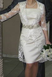 оригинальное укороченное свадебное платье