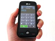Продам мобильный телефон LG GS 290 