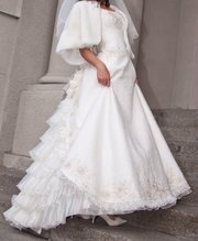Продам эксклюзивное свадебное платье (Италия)