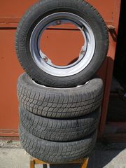 Продам 4 шт.б/у шины ROSAVA BC-11(R13/155/70)+ диски в сборе на Таврию