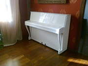 Продам белое немецкое пианино (фортепиано),  рояль
