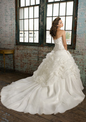 Продам свадебное платье Mori Lee модель 1211