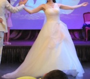 Продам эксклюзивное свадебное платье по модели Вера Вонг