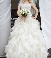 Шикарное свадебное плать_е