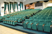 Театральные кресла для зрительных залов.