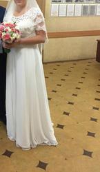 Свадебное платье в пол с корсетом
