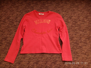 красивый регланчик moschino junior на 8-9 лет