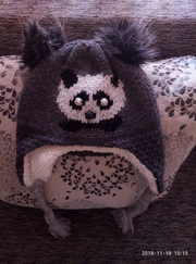 очень красивая шапка -панда raster размер 52-54
