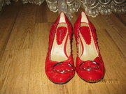 Продам  красные лаковые туфли 